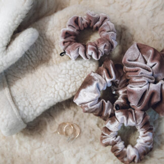 HELLA ROSEDALE SCRUNCHIE – PETITE