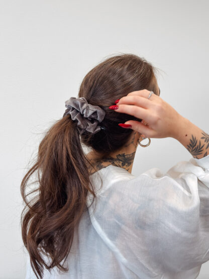 HELLA STORMY SCRUNCHIE - BASIC - Image 2