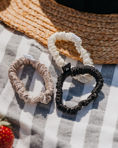 HELLA SKINNY SATIN SCRUNCHIE - NEUTRALS - Image 4