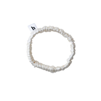 HELLA HAIR SILKY PEARL SCRUNCHIE – SKINNY