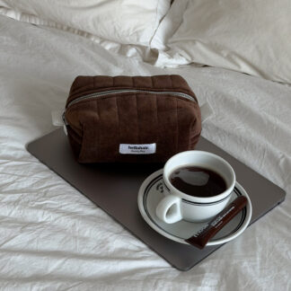 HELLA BEAUTY BAG CHOCOLATE TEDDY – SMALL